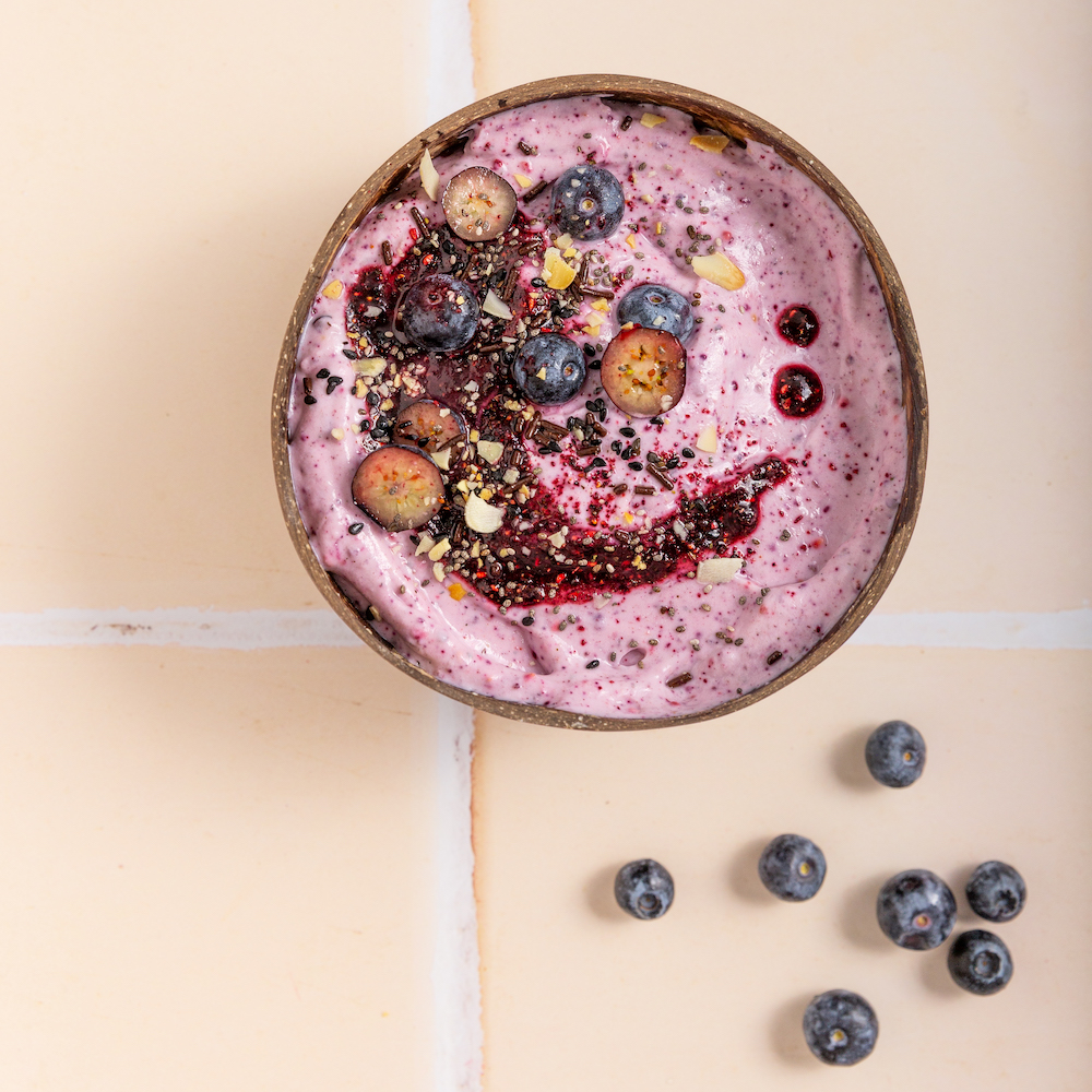 Bowl de yogur con arándanos