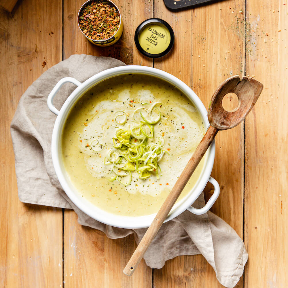 Crema de puerros, cebolla y patata (Vichyssoise)
