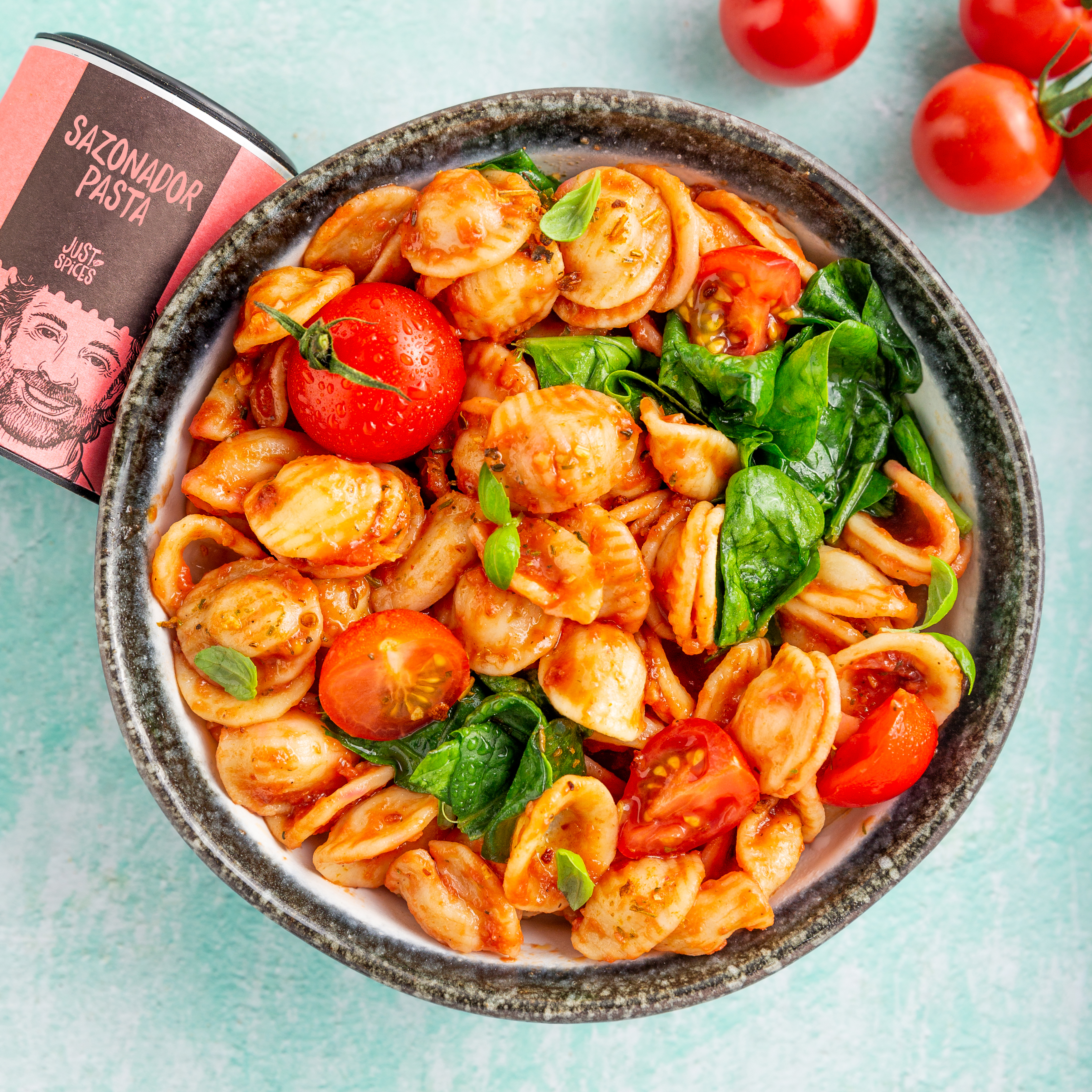 Pasta con tomate