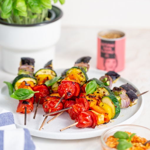 Brochetas arcoíris a la parrilla