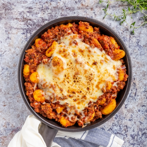 Gratinado de ñoqui con salsa boloñesa