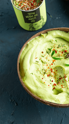 Manú para una cena de Navidad fácil y económica, crema de aguacate