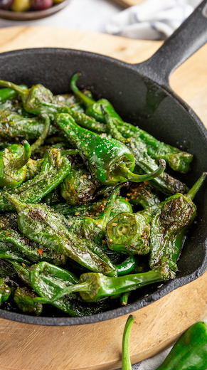 Manú para una cena de Navidad fácil y económica, pimientos del Padrón