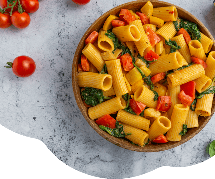 Pasta con espinacas y pimientos